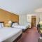 Econo Lodge Whitehall near Michigans Adventure