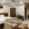 Hotel Chandana Square