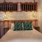 Mahalo Hostel