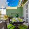 Orlando. Amazing location. Completely renovated!
