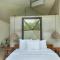 Mamasan Treehouses & Cabins