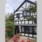 Bournemouth secluded cottage 10mins walk to beach