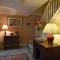 Whitefriars, Rye - central location with parking for 3 cars - large family home