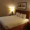 Country Inn & Suites by Radisson, Manchester Airport, NH