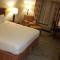 Country Inn & Suites by Radisson, Manchester Airport, NH