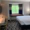 Microtel Inn by Wyndham Charlotte Airport