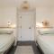 High Cogges Farm Holiday Cottages - The Cart Shed