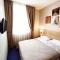 Mackintosh Hotel