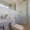 SEA BREEZE Ocean View Apartment