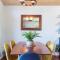 2nd Block E Huron - Keep Palm - Adorable House Minutes from the Beach