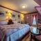 A Cape Cod Ocean Manor Inn - هيانيس