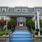 A Cape Cod Ocean Manor Inn - هيانيس