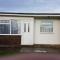 alicias chalets ,free WIFI & swimming pool passes