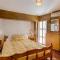 Haras Traditional Detached House in Malona