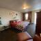 Roundtop Mountain Vista - Cabins and Motel - ثرموبوليس