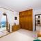 Villa Savina - Elegant Family Villa Overlooks Amalfi Coast -
