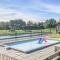 Nice stacaravan In Tzummarum With Outdoor Swimming Pool - Tzummarum