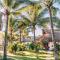 Paredon Surf House