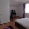 Camere Ema