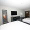Clarion Pointe Statesville