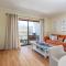 Privilege Sea View Apartment Pochet with Rooftop Pool, Village Marina - Olhão - 奥良