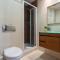 Privilege Sea View Apartment Pochet with Rooftop Pool, Village Marina - Olhão