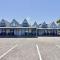 Gables Lakefront Motel