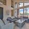 Fire Pit, Deck and Mtn Views Upscale Pine Cabin! - Pine