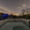 Fox Corner, Ambleside, romantic retreat for two, dog friendly, hot tub