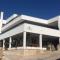 Exclusive 2 Bedroom Seafront Suite with jacuzzi