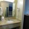 Days Inn & Suites by Wyndham Downtown Gatlinburg Parkway