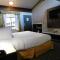 Days Inn & Suites by Wyndham Downtown Gatlinburg Parkway - Gatlinburg