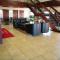 Econo Lodge Inn & Suites