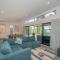 Treetop Bach - Whangamata Holiday Home