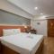 iHotel Uptown BGC - Manila
