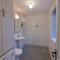 10minDriveCliffsOfMoher-Cozy2Br-Parking-WiFi