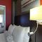 Armon Plaza Montreal Airpt, Trademark Collection by Wyndham