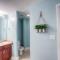 BRAND NEW!Laketown Wharf 233! Beautiful 3 BD, Great Amenities, And Great Location