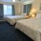 Carlton House Motel and Suites