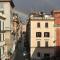 Small mezzanine apartment Colosseo