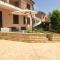 Charming apartment in Lido di Noto with fenced garden