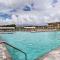 Hilton Head Condo with Pool Bar Walk to Beach! - 希尔顿黑德岛