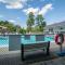 Lake N Pines Motel