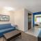 Holiday Inn Express & Suites Trinidad, an IHG Hotel - Тринидад