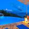 Villa Regina: Above Agni, superb views and pool - Kavalléraina