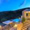 Villa Regina: Above Agni, superb views and pool - Kavalléraina