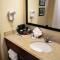 Comfort Inn & Suites Covington - Mandeville