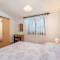 Apartments Mandica