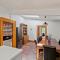 Historic Stonehouse & Alley Cottage - Sleeps 14 with spa pool