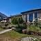 Historic Stonehouse & Alley Cottage - Sleeps 14 with spa pool